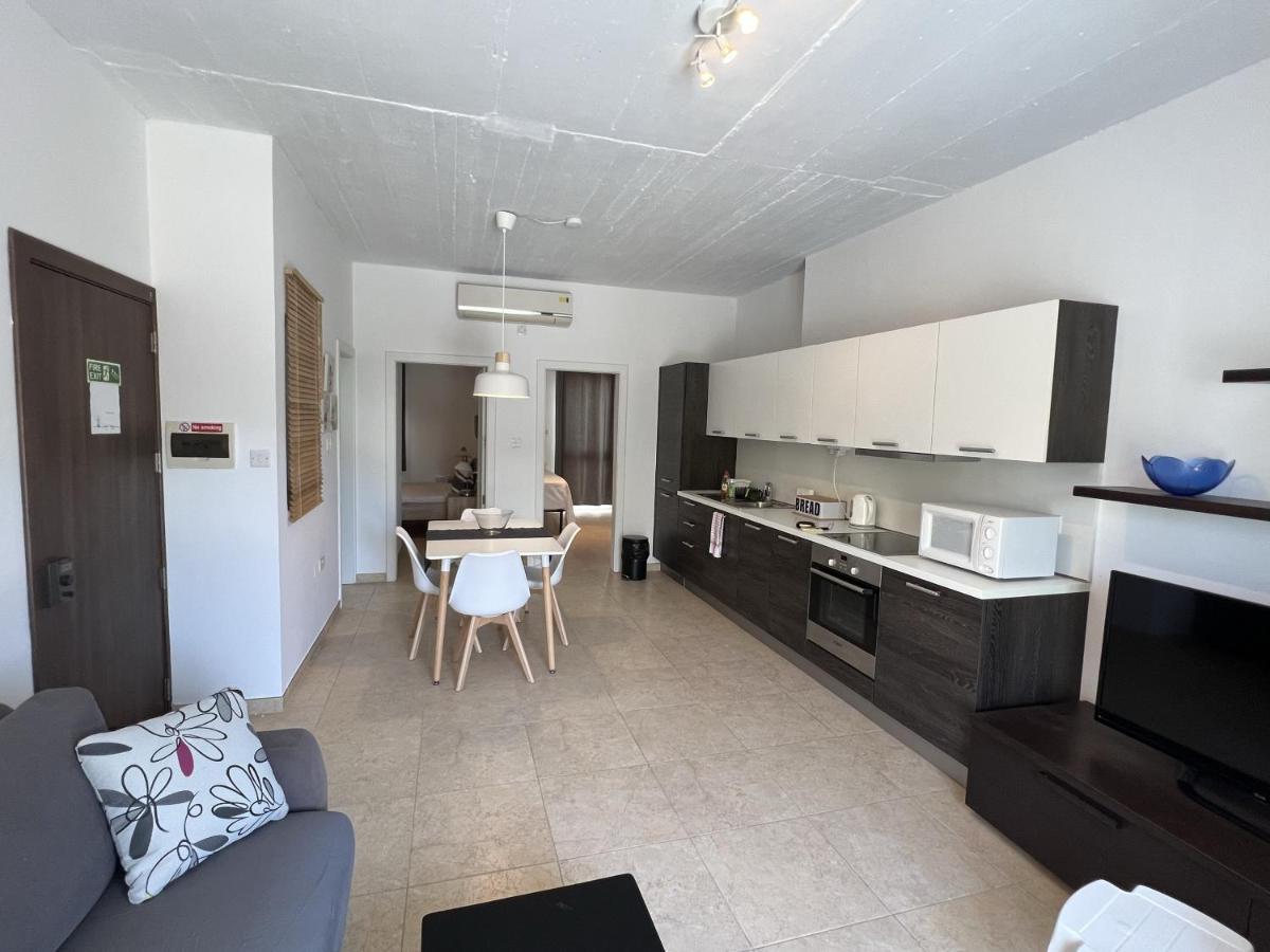 St Julians Smart 2 Bedroom Apartment Saint Julian's Exterior photo